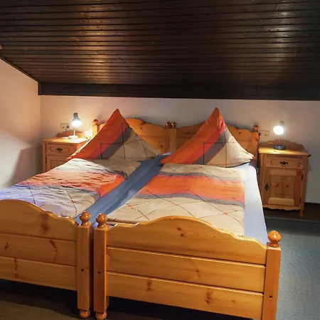 Semesterbostad Forest View *